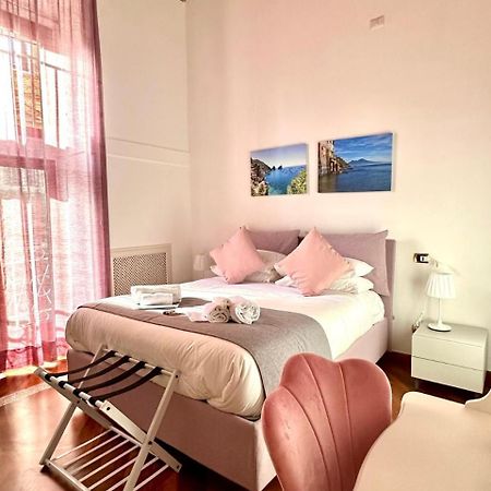 Pink Star Napoli Luxury Apartment エクステリア 写真