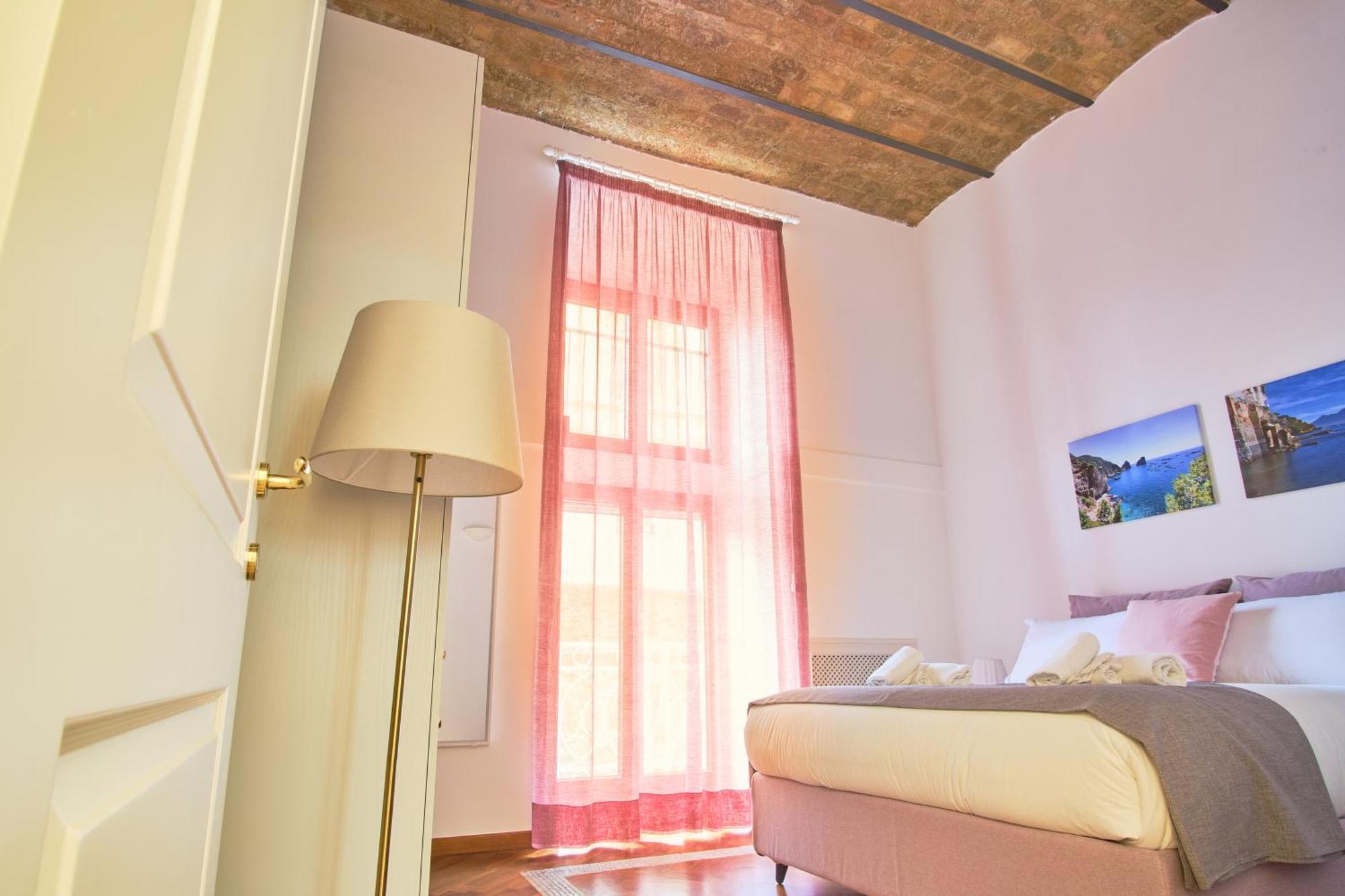 Pink Star Napoli Luxury Apartment エクステリア 写真
