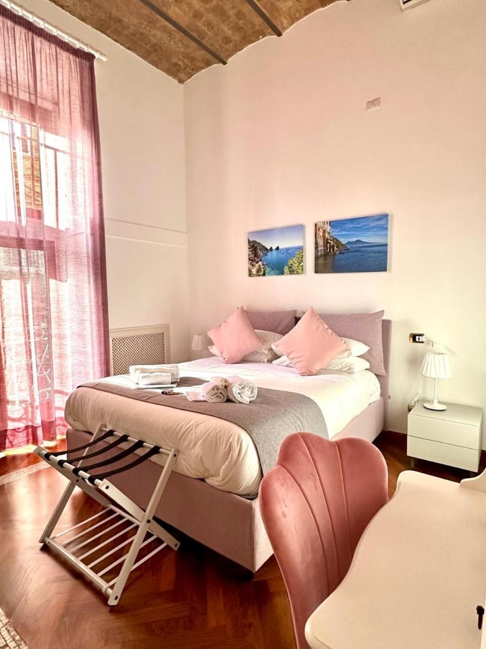 Pink Star Napoli Luxury Apartment エクステリア 写真